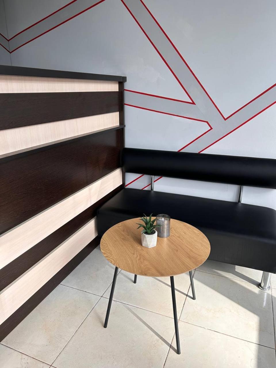 Амстердам Hotell Khmelʼnytsʼkyy Exteriör bild
