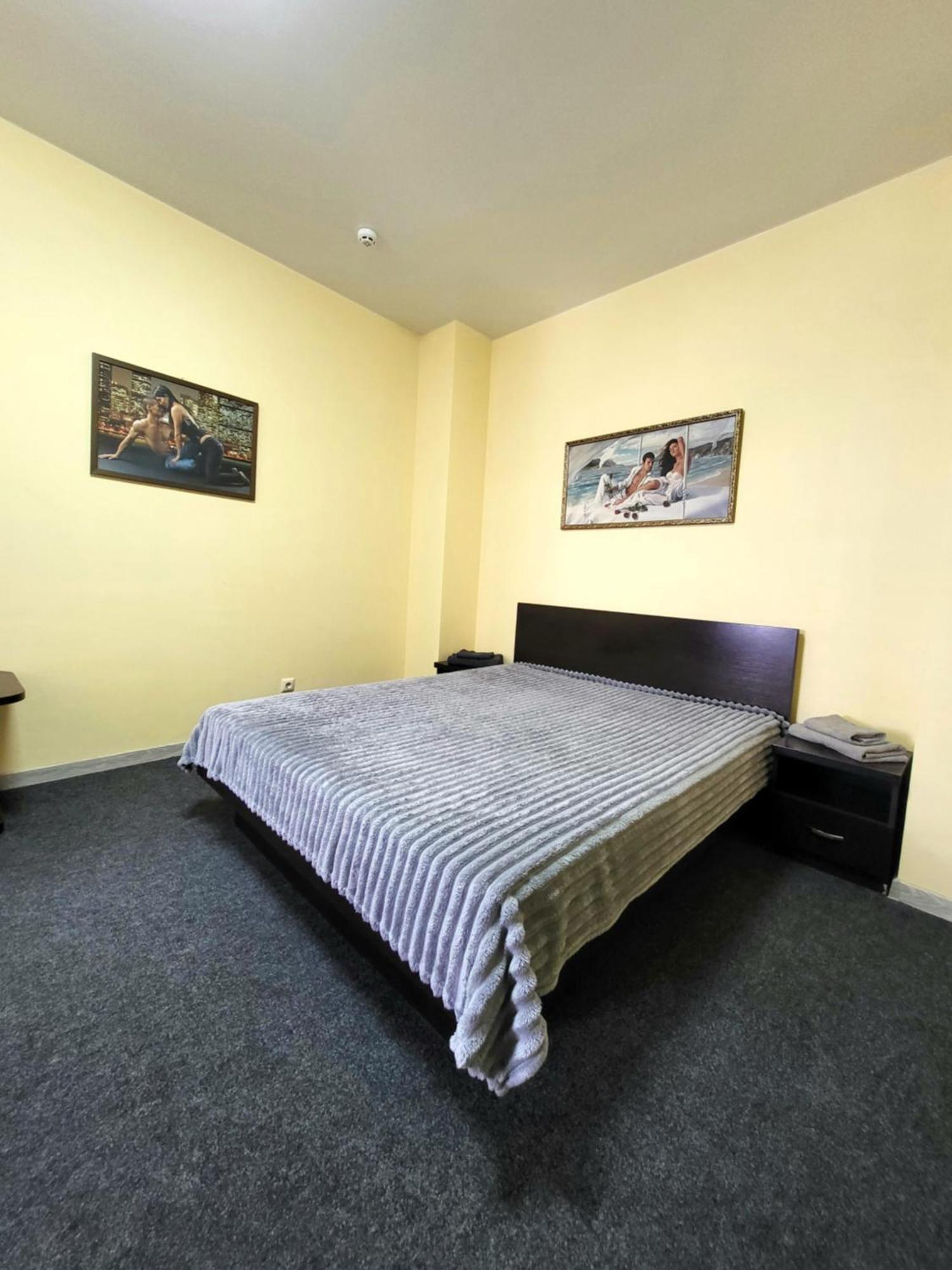 Амстердам Hotell Khmelʼnytsʼkyy Exteriör bild