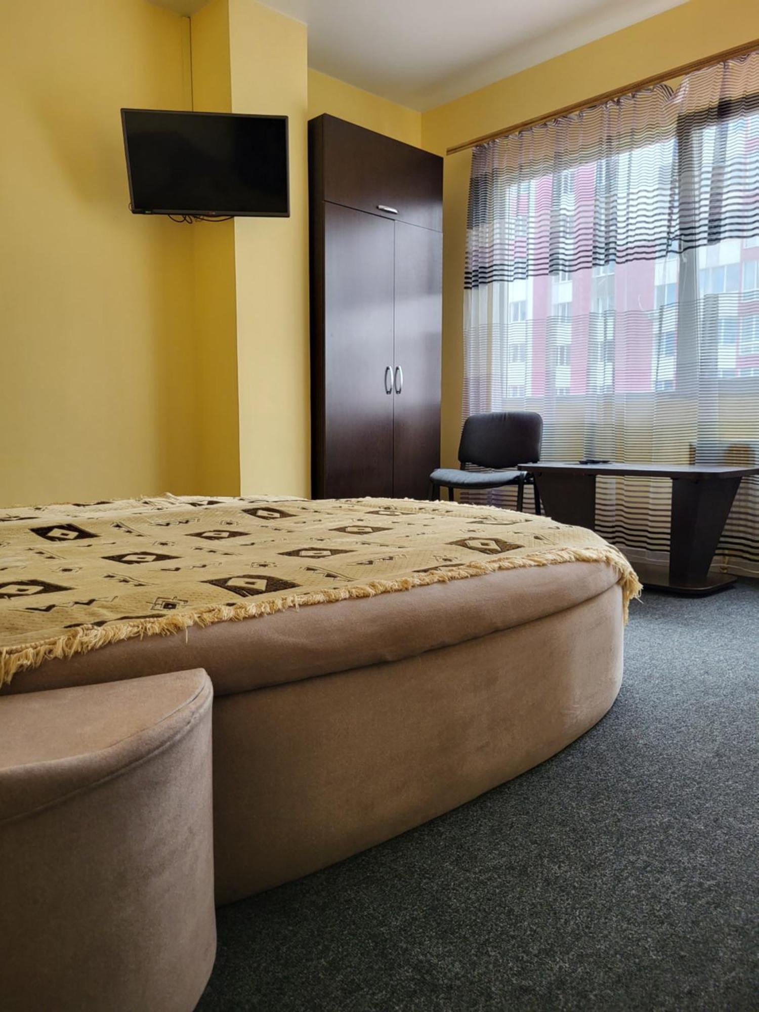 Амстердам Hotell Khmelʼnytsʼkyy Exteriör bild